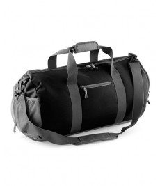 A Great Holdall Bag in Colour Black